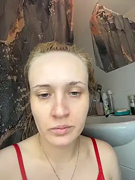 KiraBerht online show from November 22, 2025, 9:14 pm