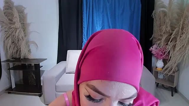 SofiaRivera1 online show from June 7, 2026, 10:24 pm