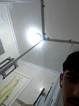 Snapshot of BichromeNonmetal chatting on January 18, 2026, 8:51 am BichromeNonmetal online show from January 18, 2026, 8:51 am