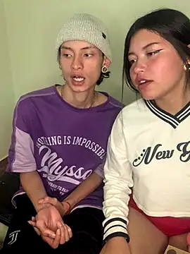 Karma And Sex online show from November 16, 2025, 10:59 pm