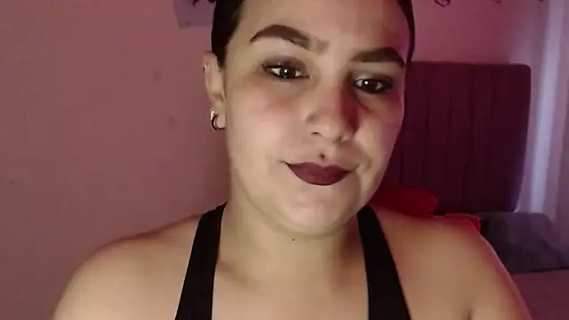 Snapshot of Salma_deep chatting on September 14, 2025, 4:17 pm Salma deep online show from September 14, 2025, 4:17 pm