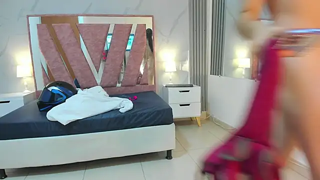 Megan Sweetas online show from December 15, 2025, 1:21 am