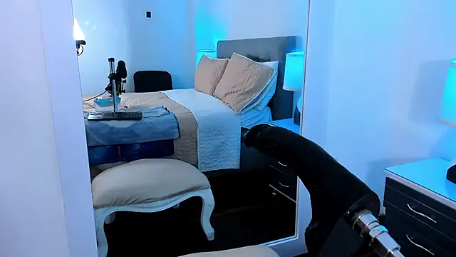 AdeleJhones online show from January 10, 2026, 2:19 pm