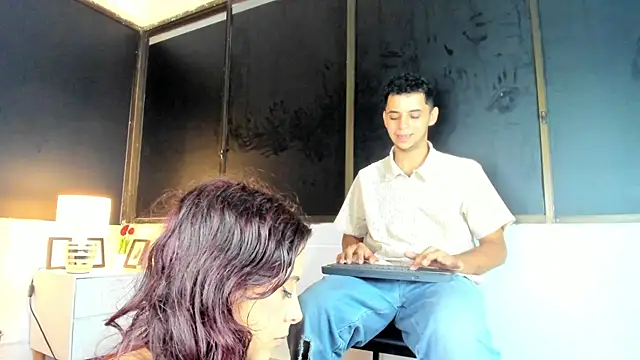 Snapshot of HellAndDante_ chatting on January 10, 2026, 1:07 am HellAndDante online show from January 10, 2026, 1:07 am