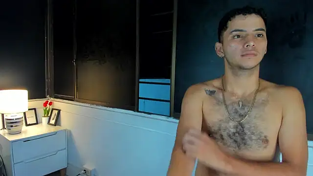 Snapshot of HellAndDante_ chatting on January 11, 2026, 12:37 am HellAndDante online show from January 11, 2026, 12:37 am