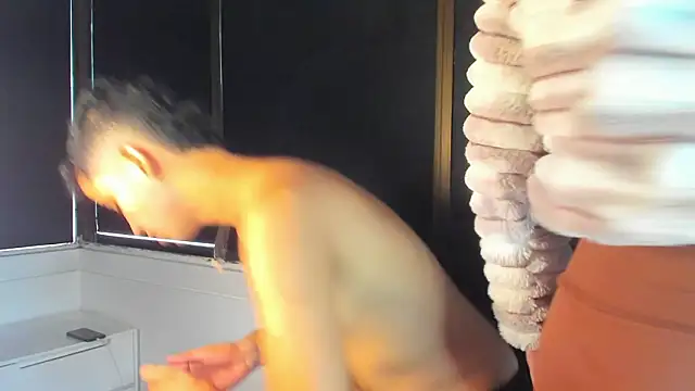 Snapshot of HellAndDante_ chatting on February 15, 2026, 10:50 pm HellAndDante online show from February 15, 2026, 10:50 pm