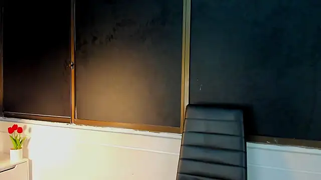 Snapshot of HellAndDante_ chatting on February 18, 2026, 3:46 am HellAndDante online show from February 18, 2026, 3:46 am