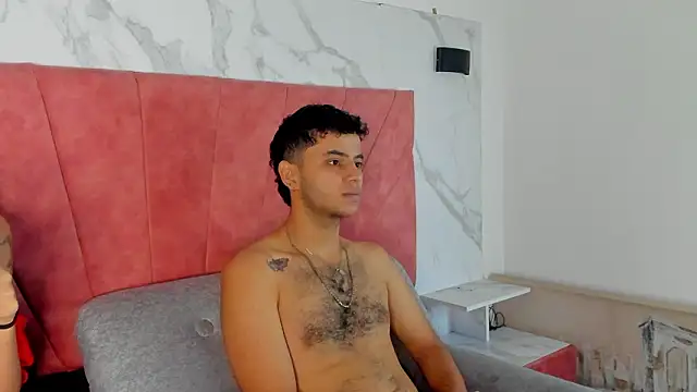 Snapshot of HellAndDante_ chatting on February 21, 2026, 10:22 pm HellAndDante online show from February 21, 2026, 10:22 pm