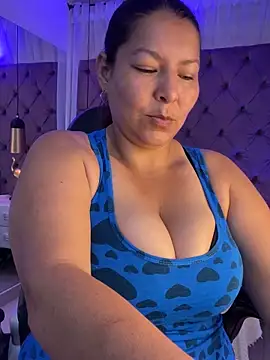 Snapshot of Sussan__ chatting on February 13, 2026, 11:50 am Sussan online show from February 13, 2026, 11:50 am