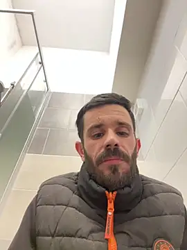 lolo7121 online show from March 6, 2026, 2:02 pm