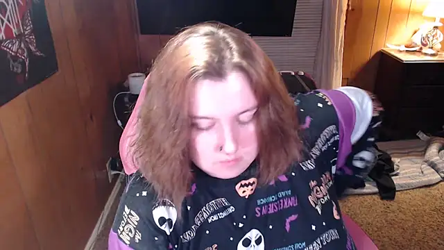 Snapshot of vanessraine chatting on February 4, 2026, 3:45 am vanessraine online show from February 4, 2026, 3:45 am