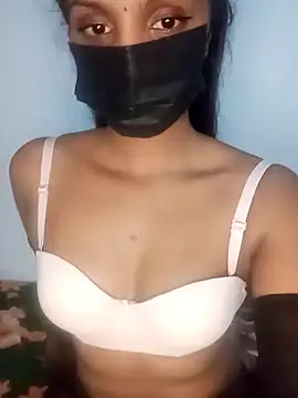 Snapshot of kissy_doll chatting on October 10, 2025, 7:02 pm kissy doll online show from October 10, 2025, 7:02 pm