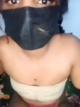 Snapshot of kissy_doll chatting on October 16, 2025, 5:47 pm kissy doll online show from October 16, 2025, 5:47 pm