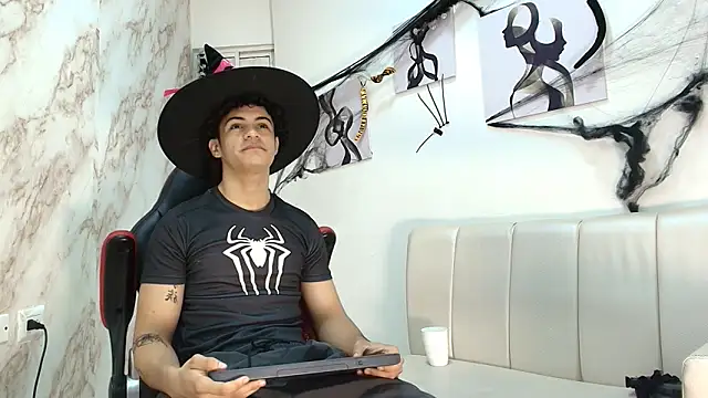 mikey banji online show from October 21, 2025, 12:39 pm