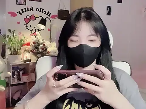 Snapshot of keelinnn19 chatting on December 13, 2025, 7:53 pm keelinnn19 online show from December 13, 2025, 7:53 pm