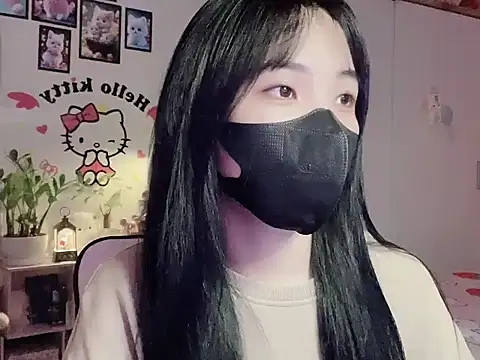 keelinnn19 online show from December 22, 2025, 6:16 pm