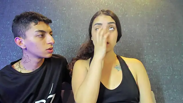 NickandAbby  online show from May 28, 2026, 7:44 pm