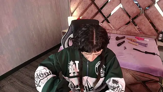 Snapshot of Babyyrasta666 chatting on December 16, 2025, 3:44 am Babyyrasta666 online show from December 16, 2025, 3:44 am