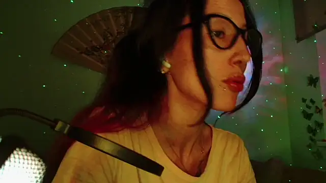 KiotoShine online show from February 8, 2026, 8:01 pm