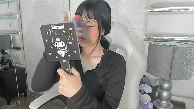 TatiLee online show from March 19, 2026, 2:54 pm