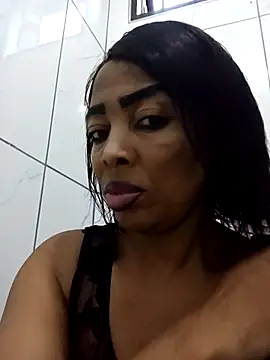 SEXYMOANSXX online show from April 4, 2026, 4:33 am