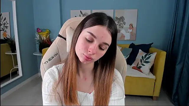 Snapshot of SweetyLicky chatting on September 9, 2025, 2:38 pm SweetyLicky online show from September 9, 2025, 2:38 pm