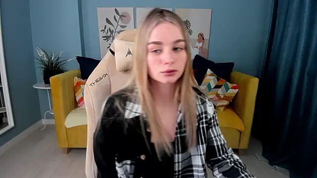 Snapshot of SweetyLicky chatting on October 11, 2025, 4:05 pm SweetyLicky online show from October 11, 2025, 4:05 pm