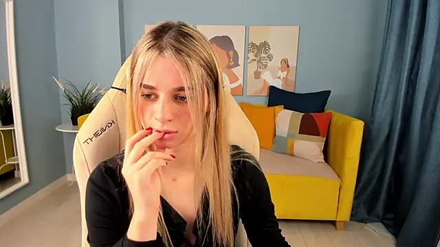 Snapshot of SweetyLicky chatting on October 21, 2025, 4:51 pm SweetyLicky online show from October 21, 2025, 4:51 pm