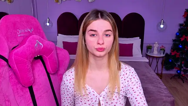 Snapshot of SweetyLicky chatting on December 15, 2025, 4:22 pm SweetyLicky online show from December 15, 2025, 4:22 pm