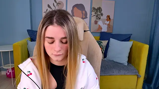 Snapshot of SweetyLicky chatting on January 17, 2026, 4:11 pm SweetyLicky online show from January 17, 2026, 4:11 pm