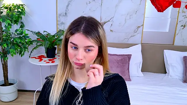 Snapshot of SweetyLicky chatting on February 12, 2026, 4:13 pm SweetyLicky online show from February 12, 2026, 4:13 pm