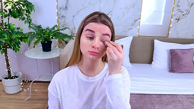 Snapshot of SweetyLicky chatting on February 18, 2026, 7:54 pm SweetyLicky online show from February 18, 2026, 7:54 pm