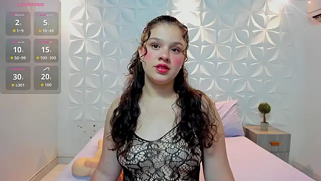 salem cute online show from February 2, 2026, 10:08 pm