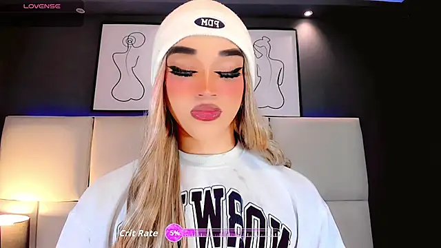 Snapshot of Valeriasmiithh chatting on October 26, 2025, 8:37 pm Valeriasmiithh online show from October 26, 2025, 8:37 pm