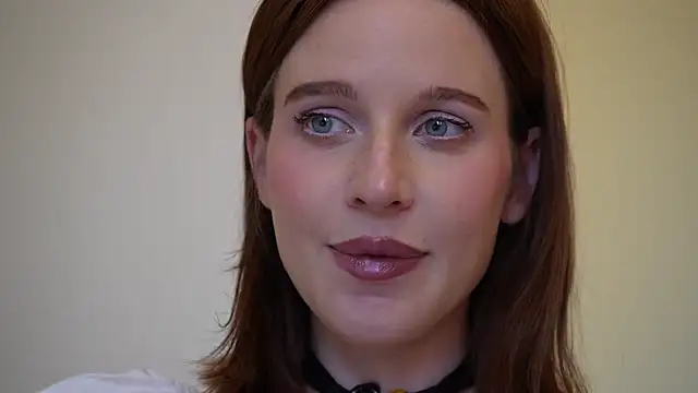 ellaa91 online show from July 11, 2026, 3:37 pm
