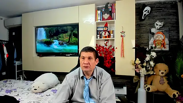 SpartacusDaddy48 online show from March 28, 2026, 3:33 pm