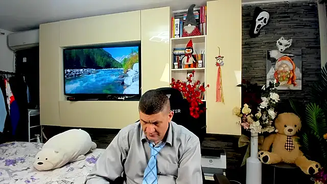 SpartacusDaddy48 online show from March 31, 2026, 6:36 am