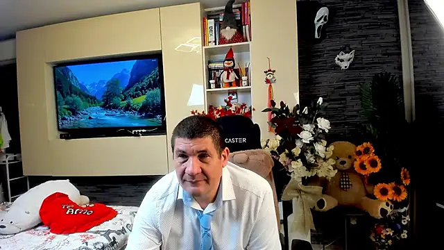 Snapshot of SpartacusDaddy48 chatting on May 24, 2026, 3:39 pm SpartacusDaddy48 online show from May 24, 2026, 3:39 pm