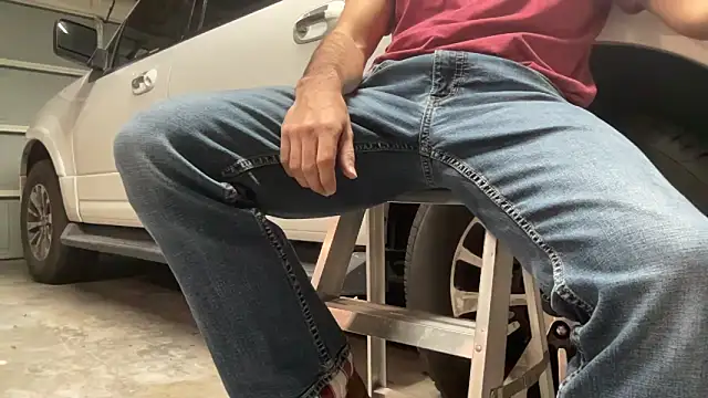 HorneyCowboy154 online show from September 25, 2025, 10:24 pm