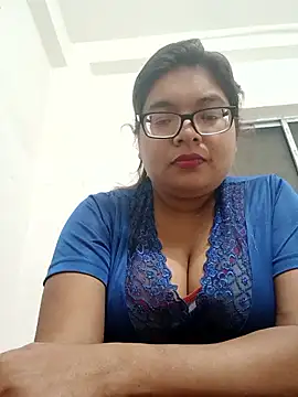 Elie couple143 online show from December 20, 2025, 6:26 pm