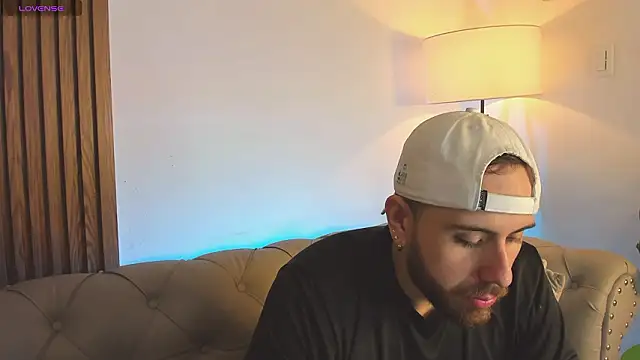 Maximo Wolff online show from February 23, 2026, 7:55 pm