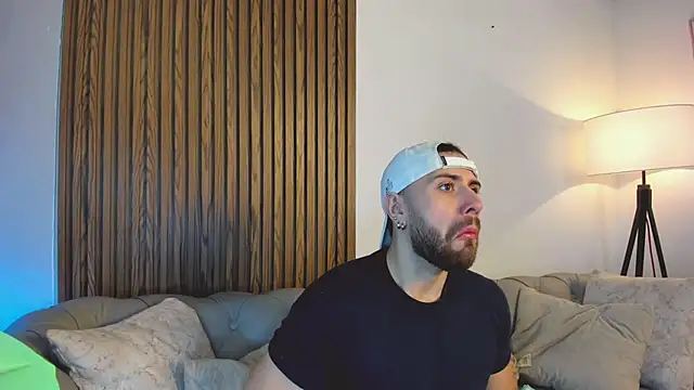 Maximo Wolff online show from March 11, 2026, 8:04 pm