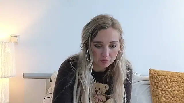 Stellapower online show from November 6, 2025, 2:29 pm