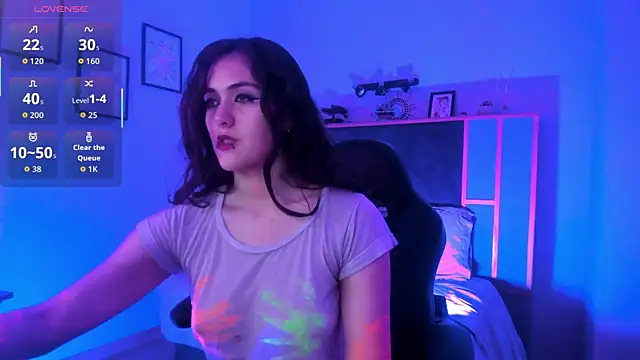 Snapshot of Azurra_amatto2 chatting on November 12, 2025, 9:03 pm Azurra amatto2 online show from November 12, 2025, 9:03 pm