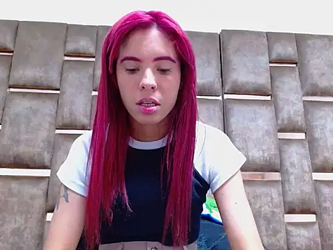 Alexahotz online show from October 11, 2025, 8:57 am