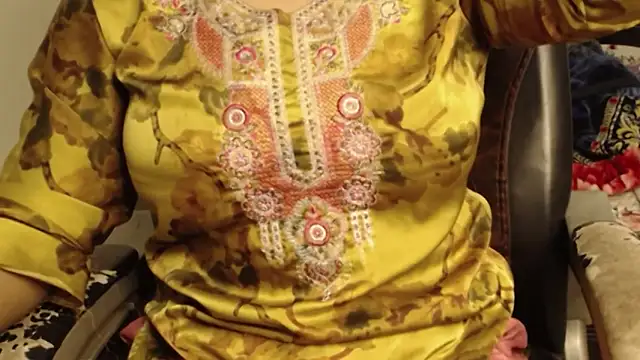 campornlive71 online show from February 11, 2026, 3:28 pm