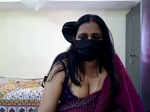Snapshot of ammu1990 chatting on May 20, 2026, 7:47 am ammu1990 online show from May 20, 2026, 7:47 am