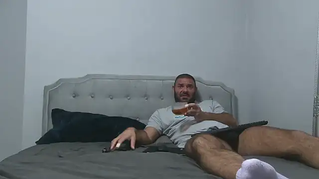 Bunnyela1 online show from October 27, 2025, 12:53 pm