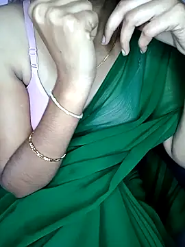 Nidhi lovely online show from September 13, 2025, 4:18 pm