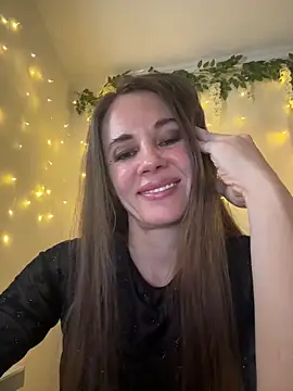 LucieMack online show from March 25, 2026, 7:42 pm